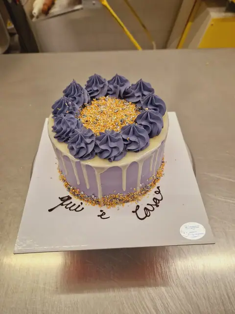 Torta per anniversario personalizzata, agosto 2024 – Pasticceria Amadori