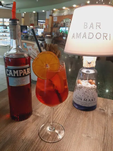 Aperitivo, ottobre 2023 – Pasticceria Amadori