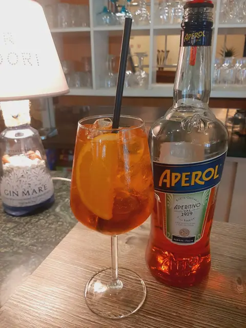 Aperitivo, ottobre 2023 – Pasticceria Amadori