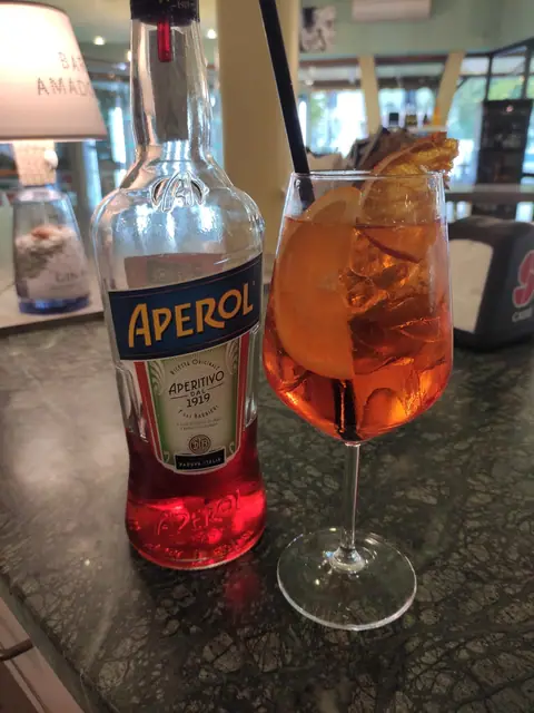 Aperitivo, ottobre 2023 – Pasticceria Amadori