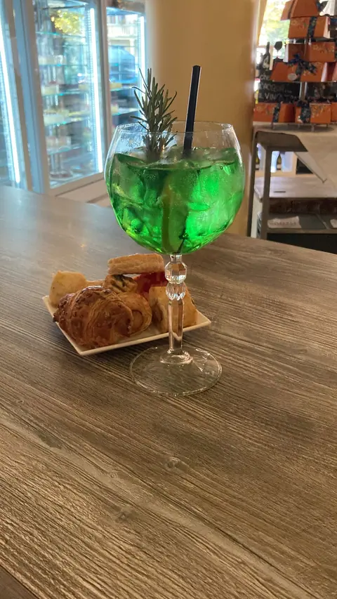 Aperitivo, novembre 2023 – Pasticceria Amadori