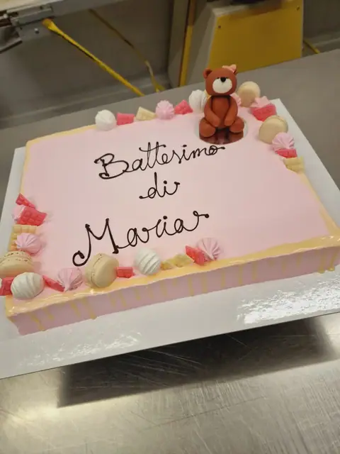 Torta per battesimo personalizzata, settembre 2024 – Pasticceria Amadori