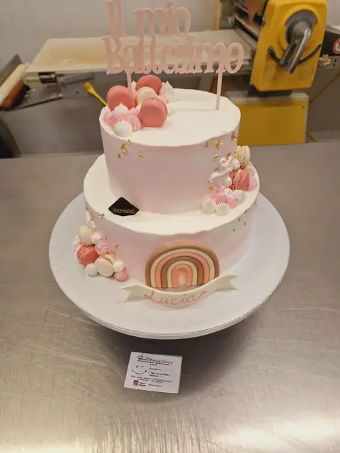 Torta per battesimo personalizzata, ottobre 2024 – Pasticceria Amadori
