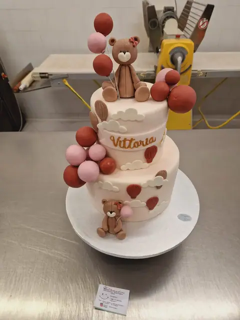 Torta per battesimo personalizzata, novembre 2024 – Pasticceria Amadori
