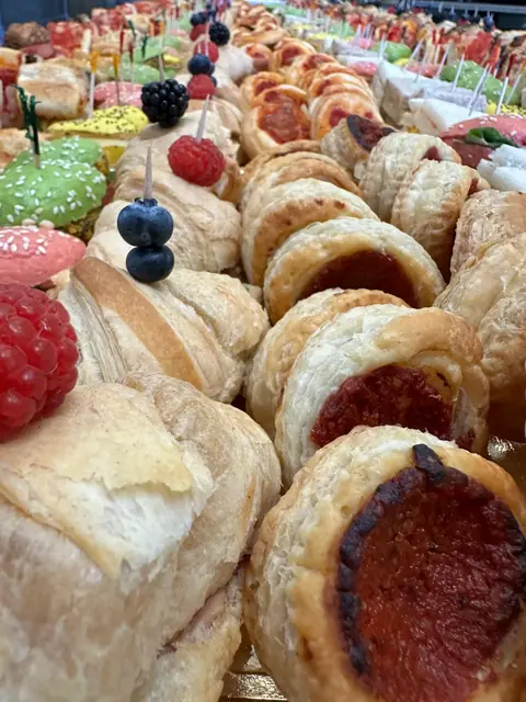Buffet per feste e ricorrenze, 2024 – Pasticceria Amadori