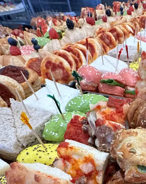 Buffet per feste e ricorrenze, 2024 – Pasticceria Amadori