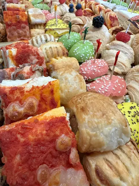 Buffet per feste e ricorrenze, 2024 – Pasticceria Amadori