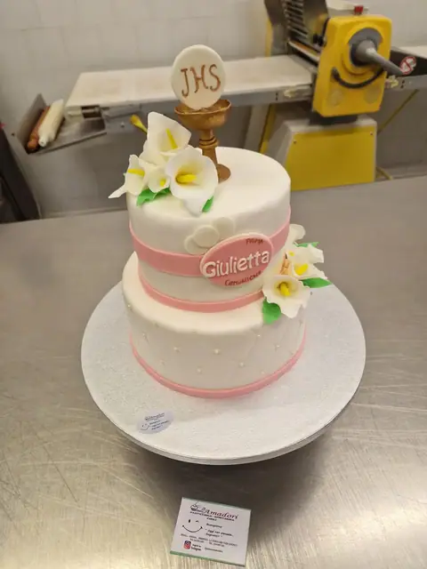 Torta per la Prima Comunione personalizzata, maggio 2024 – Pasticceria Amadori