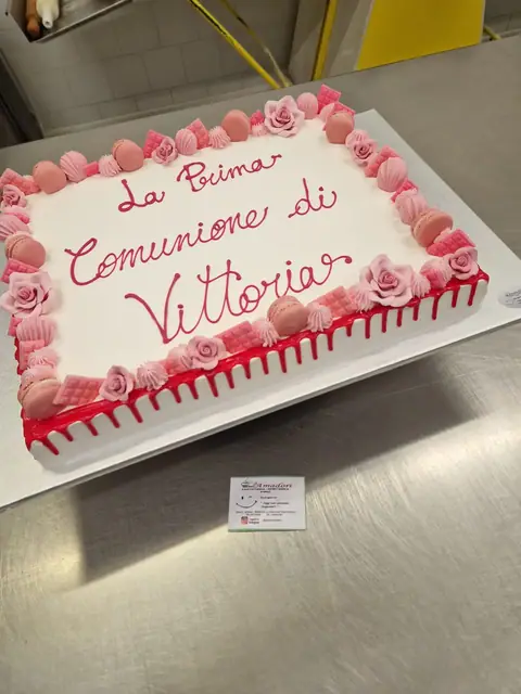 Torta per la Prima Comunione personalizzata, maggio 2024 – Pasticceria Amadori