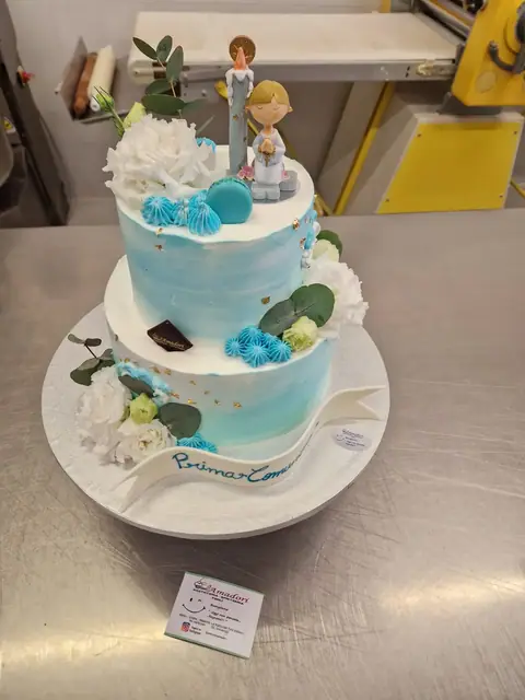 Torta per la Prima Comunione personalizzata, maggio 2024 – Pasticceria Amadori