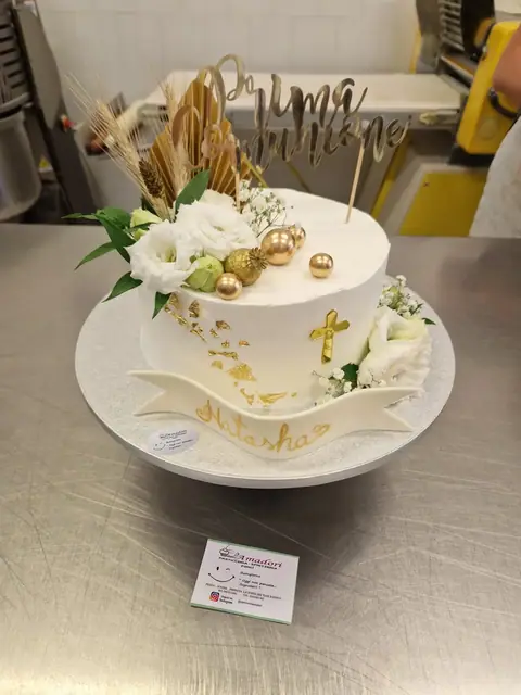 Torta per la Prima Comunione personalizzata, maggio 2024 – Pasticceria Amadori