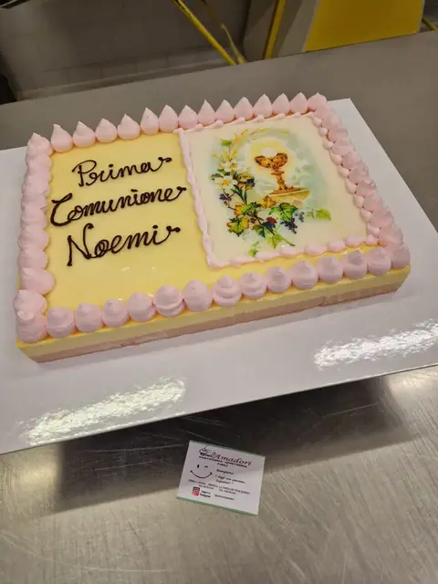 Torta per la Prima Comunione personalizzata, maggio 2024 – Pasticceria Amadori