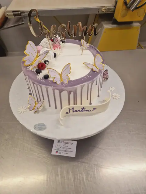Torta per la Cresima personalizzata, settembre 2024 – Pasticceria Amadori
