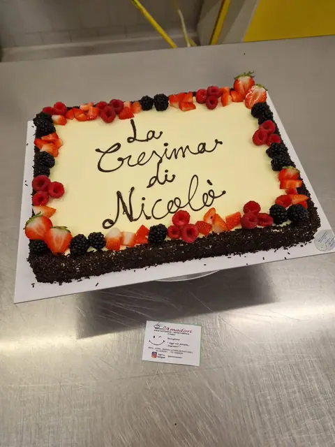 Torta per la Cresima personalizzata, ottobre 2024 – Pasticceria Amadori