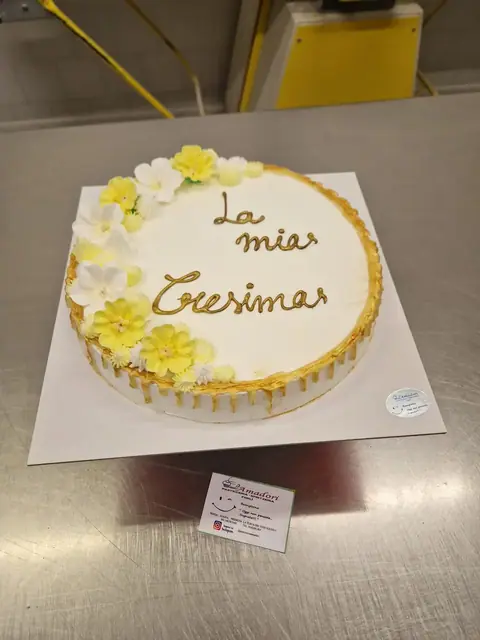 Torta per la Cresima personalizzata, ottobre 2024 – Pasticceria Amadori
