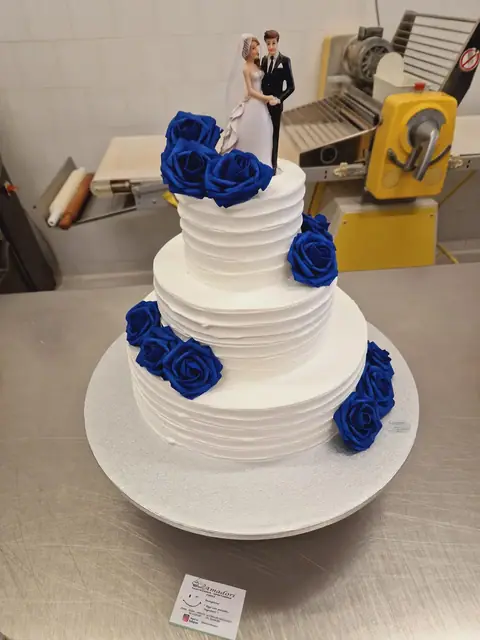 Torta nuziale personalizzata, ottobre 2024 – Pasticceria Amadori
