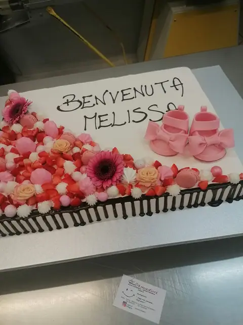 Torta per la nascita personalizzata, settembre 2023 – Pasticceria Amadori